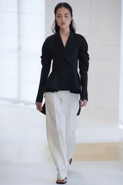 Look 17